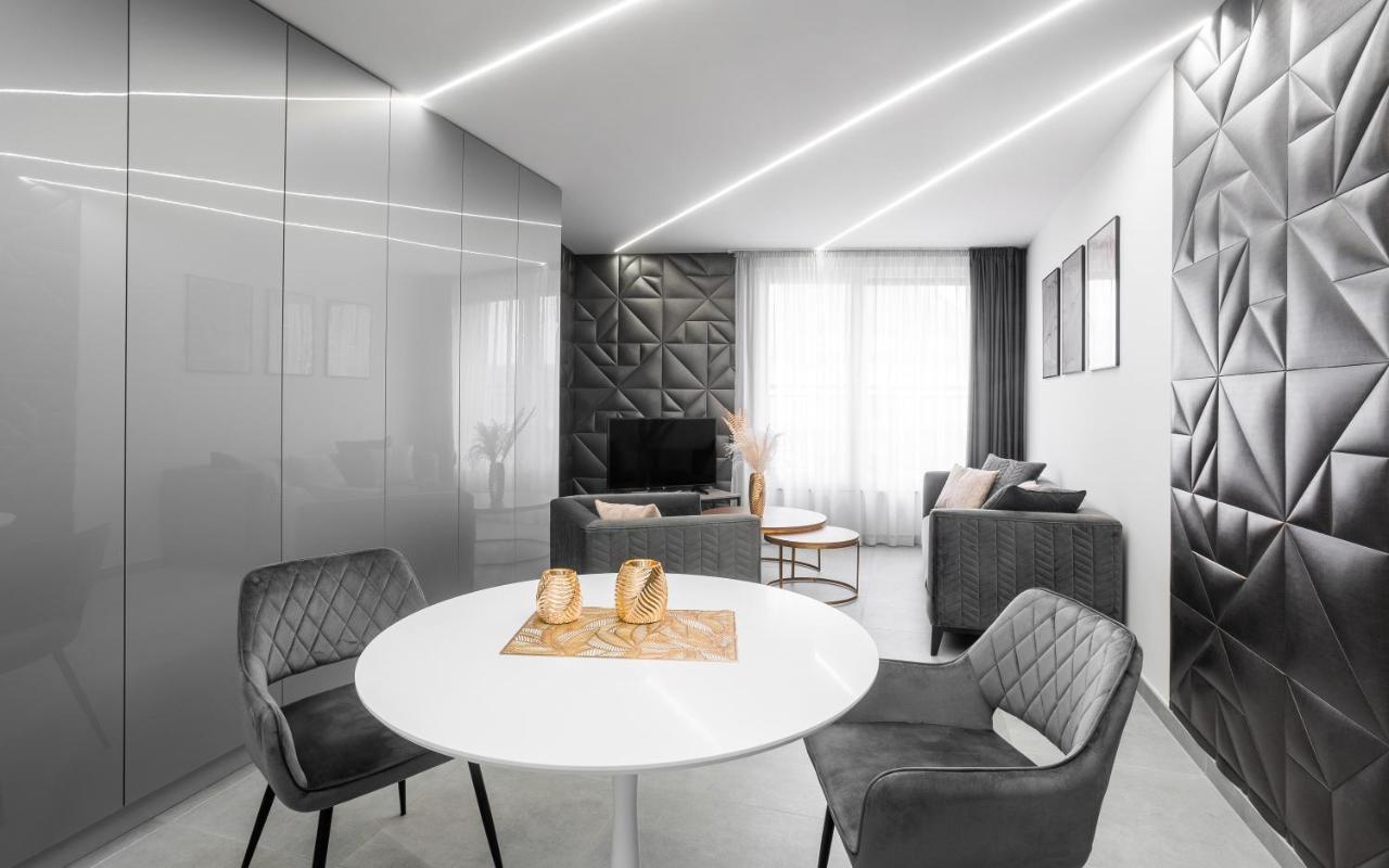 Avand Apartments Debrecen Buitenkant foto